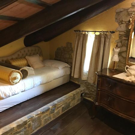 Dimora I Manichei Hotell Monforte dʼAlba Eksteriør bilde