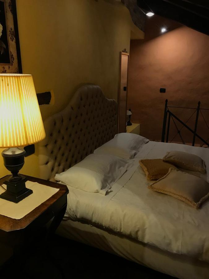 Dimora I Manichei Hotell Monforte dʼAlba Eksteriør bilde